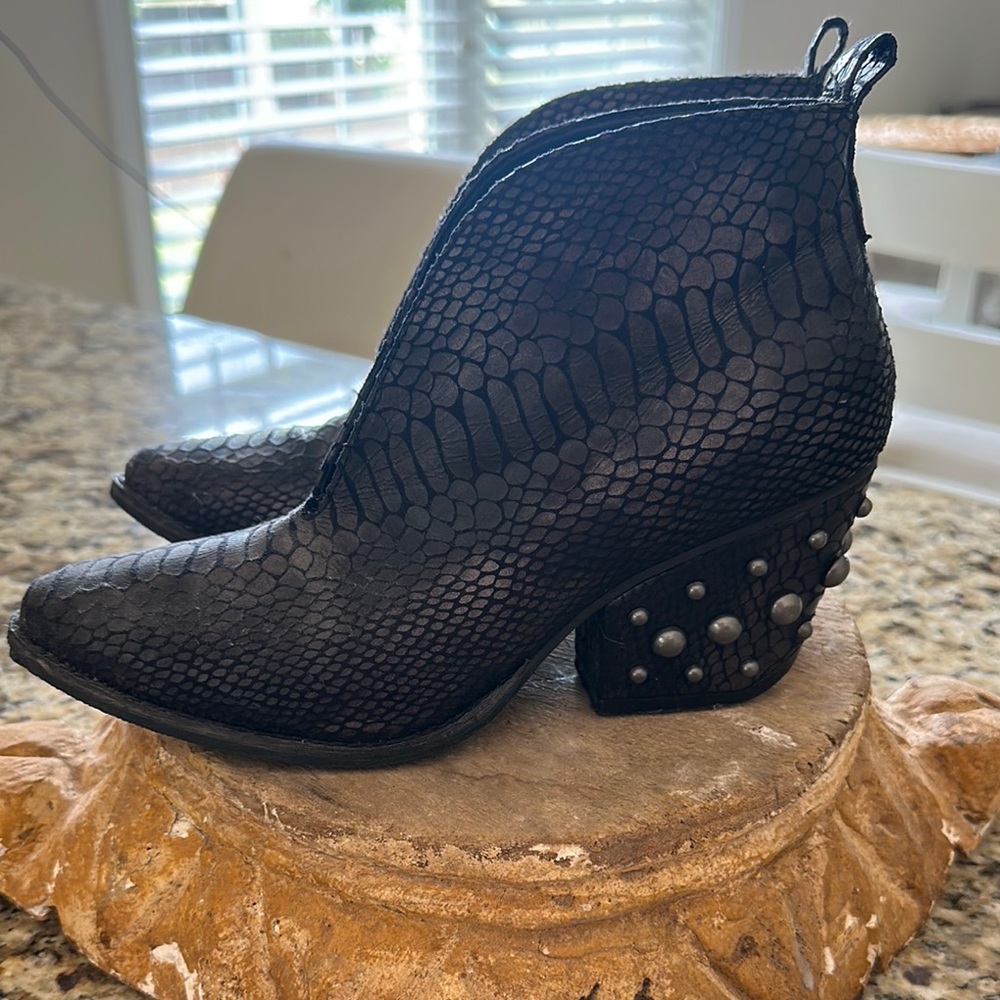 Coconuts by Matisse Black Snakeskin Ankle Boots worn twice!
